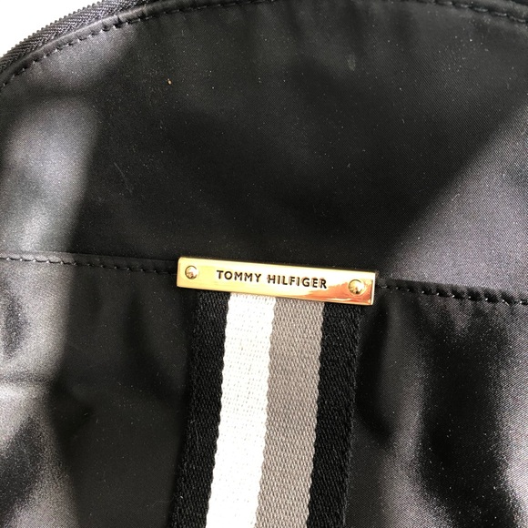 Small Tommy Hilfiger Backpack - Picture 2 of 4